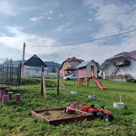 Casa Bucovina Dorna Candrenilor Ascutitele Εξωτερικό φωτογραφία